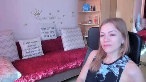 Snapshot of sirenasilk chatting on October 2, 4:28 am sirenasilk online show from October 2, 4:28 am