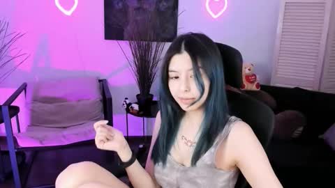 Si online show from February 19, 7:46 pm