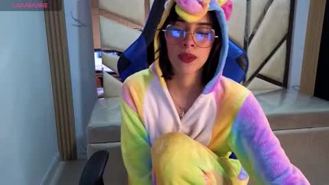 skaller_james_a online show from February 16, 1:00 pm