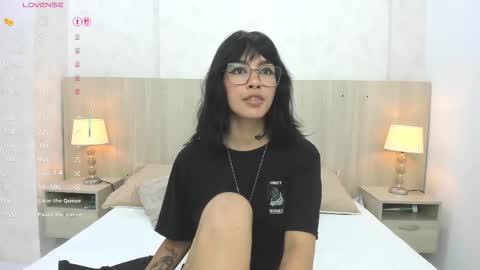 Emily Rojas online show from February 21, 8:09 pm