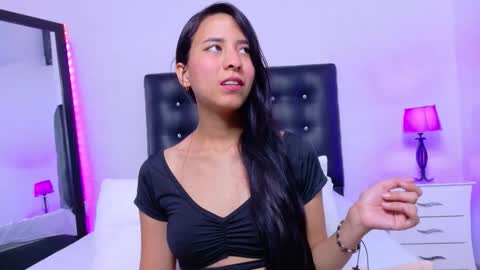 skinny_hottie18 online show from October 20, 3:48 pm