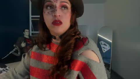 Snapshot of skylar__desire chatting on October 6, 3:07 pm skylar__desire online show from October 6, 3:07 pm