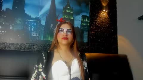 Snapshot of skylar__desire chatting on October 1, 3:50 pm skylar__desire online show from October 1, 3:50 pm