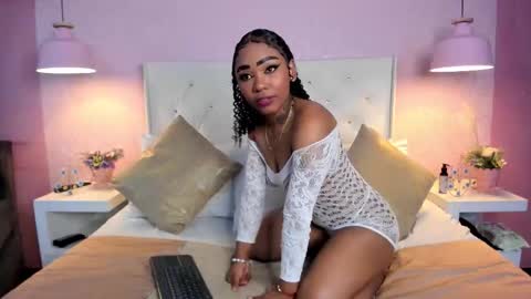 skylerbloom online show from November 22, 3:31 am