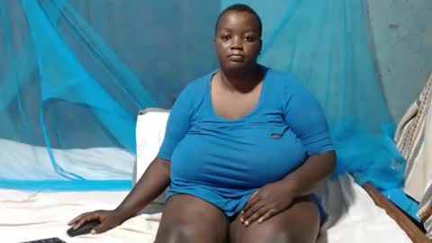Snapshot of skylla07 chatting on February 1, 4:14 am sheliah online show from February 1, 4:14 am