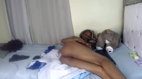 skyqueen0 online show from November 9, 1:33 am