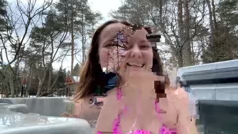 Snapshot of skywinters chatting on February 28, 4:20 pm Sky Winters online show from February 28, 4:20 pm