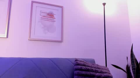Snapshot of skyy_bloom chatting on September 22, 12:25 pm Sky online show from September 22, 12:25 pm