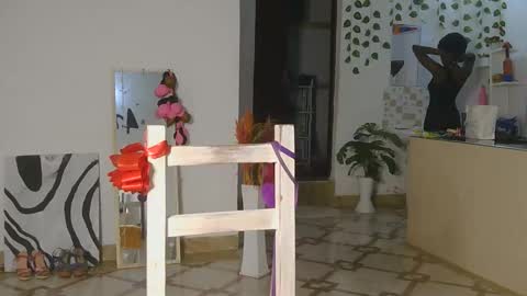 Bella online show from October 27, 2:07 am