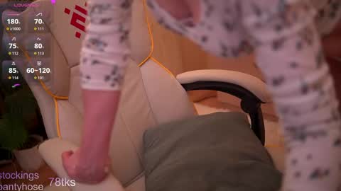 Elise  165cm 50kg online show from May 11, 6:38 pm