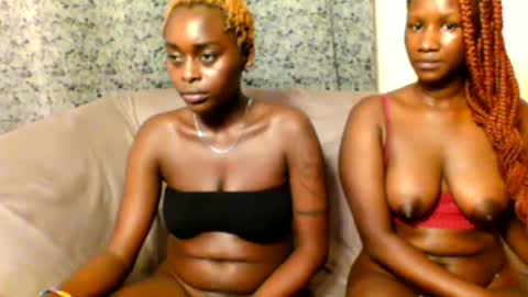 slimandthick1 online show from November 10, 10:49 pm