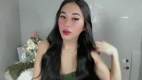 Snapshot of slutty_shanin chatting on February 6, 1:38 am SHANIN online show from February 6, 1:38 am