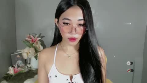 Snapshot of slutty_shanin chatting on January 12, 7:53 am SHANIN online show from January 12, 7:53 am