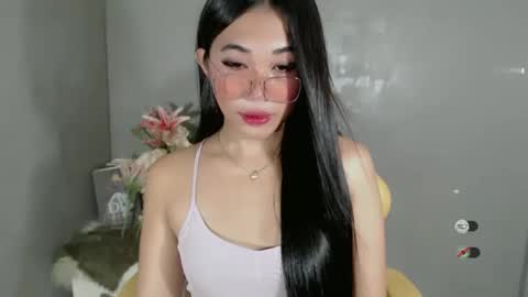 Snapshot of slutty_shanin chatting on January 13, 8:26 am SHANIN online show from January 13, 8:26 am