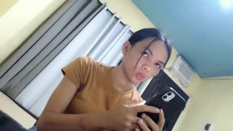 CHIE CHIE online show from March 7, 12:50 am