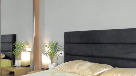 Bella online show from November 11, 9:28 am