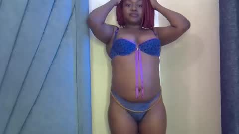 smiley_berry online show from September 19, 12:59 pm