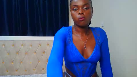 Smiley chocolate online show from February 21, 7:09 am