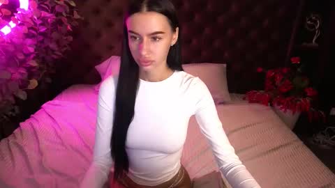 Snapshot of snow_whiteeex chatting on October 21, 5:44 am snow_whiteeex online show from October 21, 5:44 am