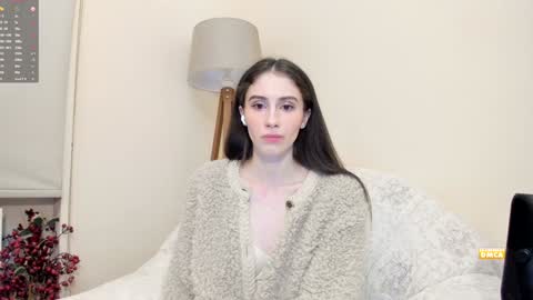 Snapshot of snowww_white chatting on January 27, 11:33 pm Ann online show from January 27, 11:33 pm