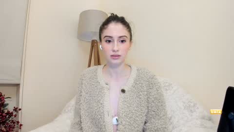 Snapshot of snowww_white chatting on January 12, 4:29 pm Ann online show from January 12, 4:29 pm
