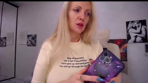 Monna online show from January 15, 2:46 pm