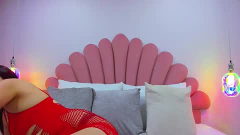 soffy Rosse online show from March 8, 3:59 am