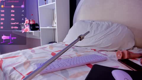 sofhia_turner online show from January 13, 1:28 pm