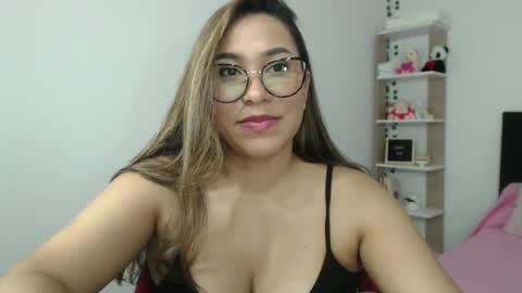 Snapshot of sofi4__ chatting on March 11, 2:10 am sofi online show from March 11, 2:10 am