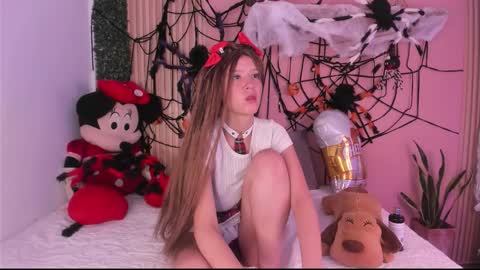 sofi_cuttie online show from October 25, 8:37 pm