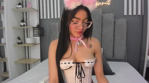 valen online show from January 9, 7:18 pm