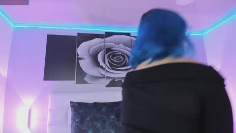 sofi_sp online show from December 16, 11:38 am