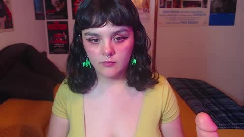 Sofi online show from February 24, 11:52 pm