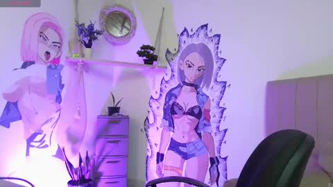Snapshot of sofia_lara28 chatting on September 29, 1:38 pm sofia_lara28 online show from September 29, 1:38 pm