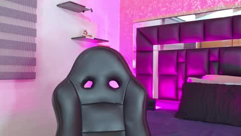 Snapshot of sofia_martinn chatting on September 9, 3:17 am Sofia online show from September 9, 3:17 am