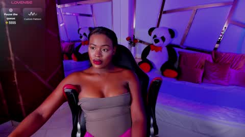 Snapshot of sofia_samuels chatting on March 12, 12:42 am Sofia Samuels online show from March 12, 12:42 am