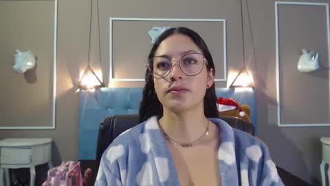 Sofa online show from November 19, 11:21 am