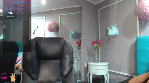 Sofa online show from March 12, 11:09 am