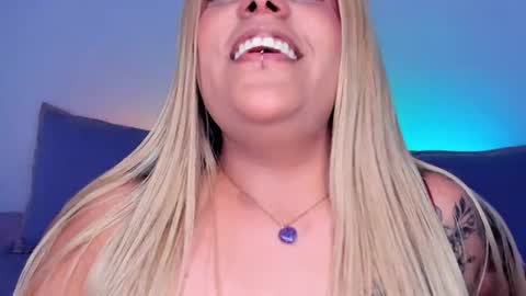 Sofi cortes626 Ig online show from April 22, 8:11 am