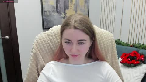 Sofia online show from December 18, 1:32 am