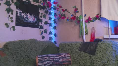 Snapshot of sofiberg chatting on October 7, 11:31 pm SofiBerg online show from October 7, 11:31 pm