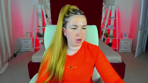 sofii_darling online show from April 2, 4:26 pm