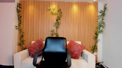 Sofiia  Everyday From 1400 to 2200 Col Time online show from March 23, 11:38 am