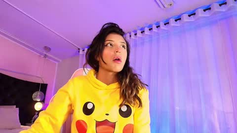 Snapshot of sofly_s chatting on February 11, 11:42 am Sofi online show from February 11, 11:42 am