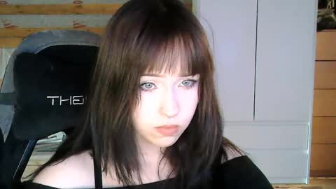Eva online show from June 2, 4:52 pm