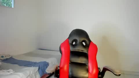 Moonie  online show from September 19, 10:20 pm