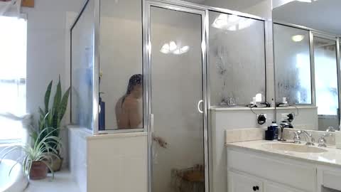 someonesprobl3m online show from October 29, 2:42 pm