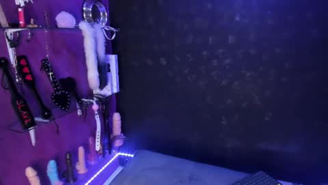 Snapshot of sommer_alexa chatting on March 10, 8:45 pm Alexa online show from March 10, 8:45 pm
