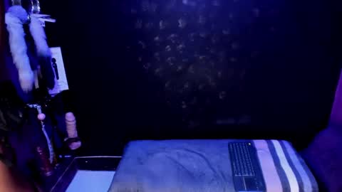 Snapshot of sommer_alexa chatting on February 22, 7:10 pm Alexa online show from February 22, 7:10 pm