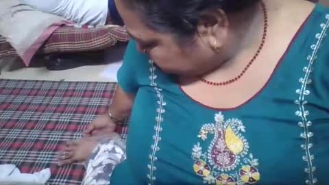 soni88888 online show from May 26, 4:39 pm